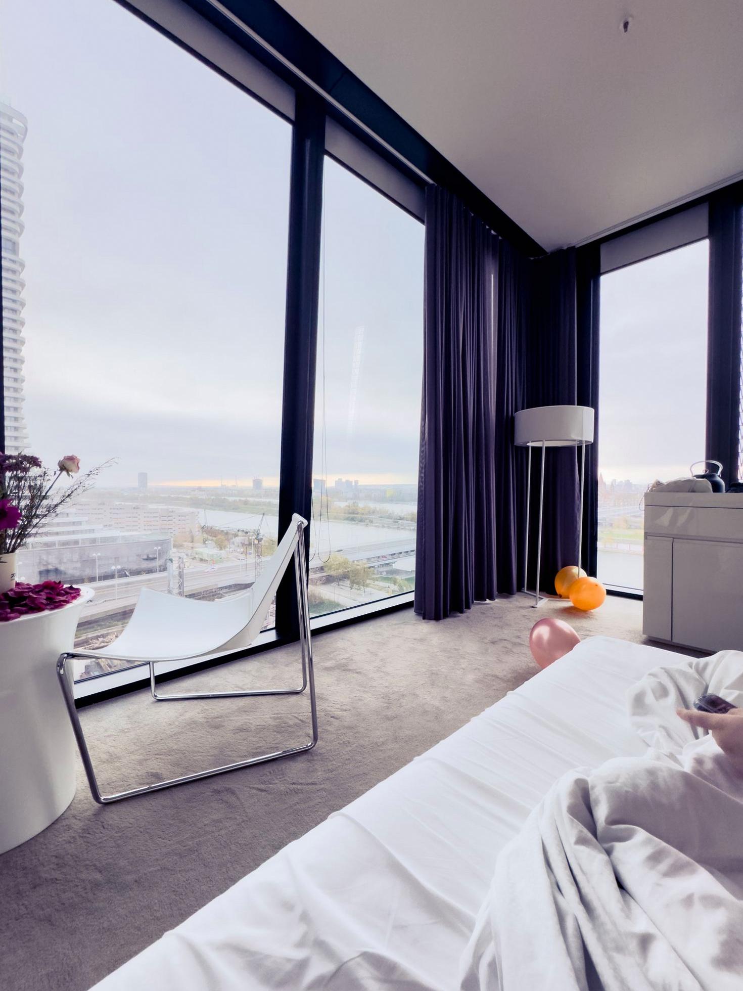 Auswahlchance Hotel Zimmer mit Blick auf Wien